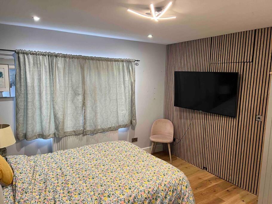 En-Suite Double Room - Private Entrance & Free Parking 西德雷顿 外观 照片